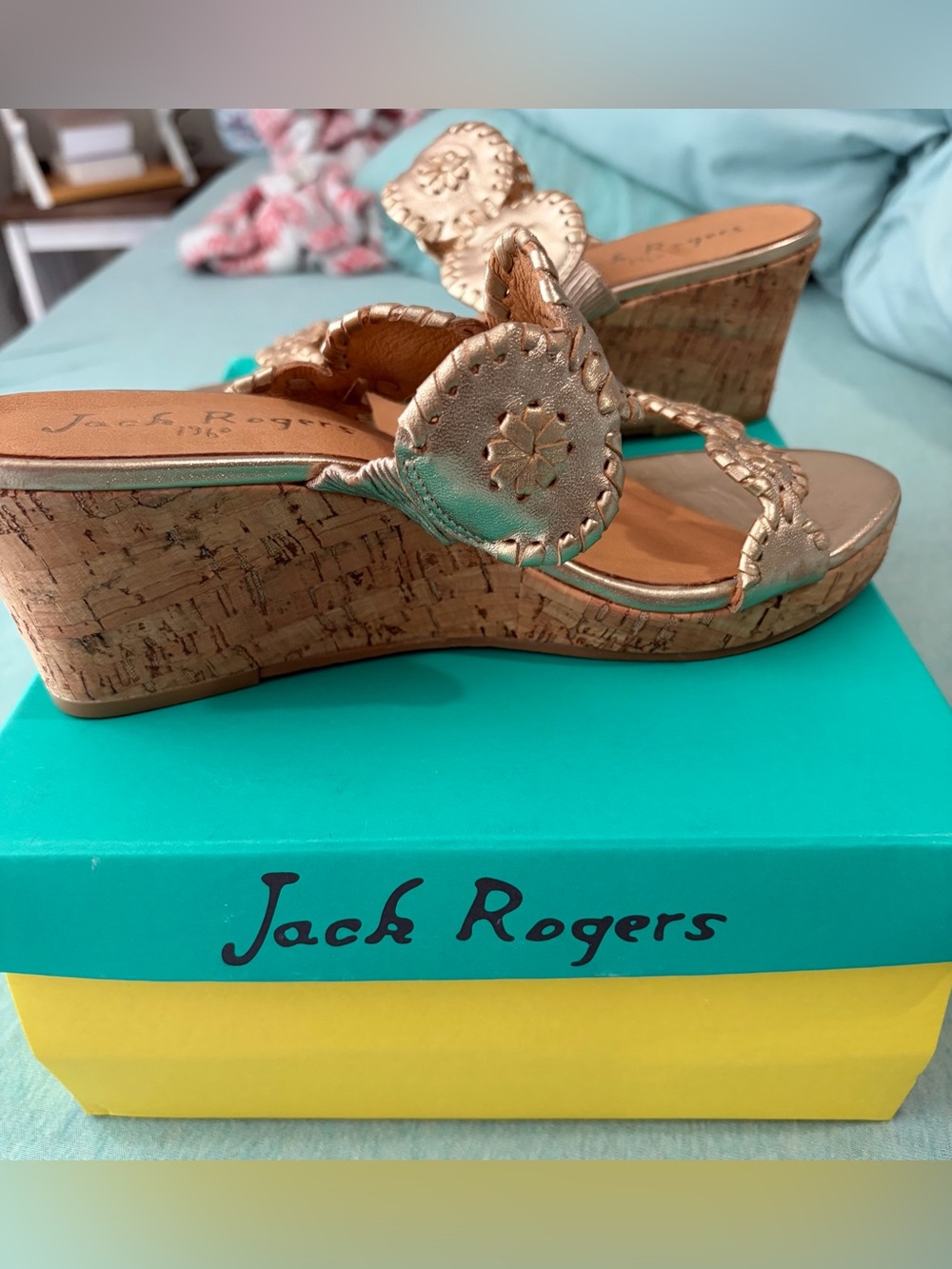 Jack Rogers Lauren Mid Wedge in Platinum Metallic